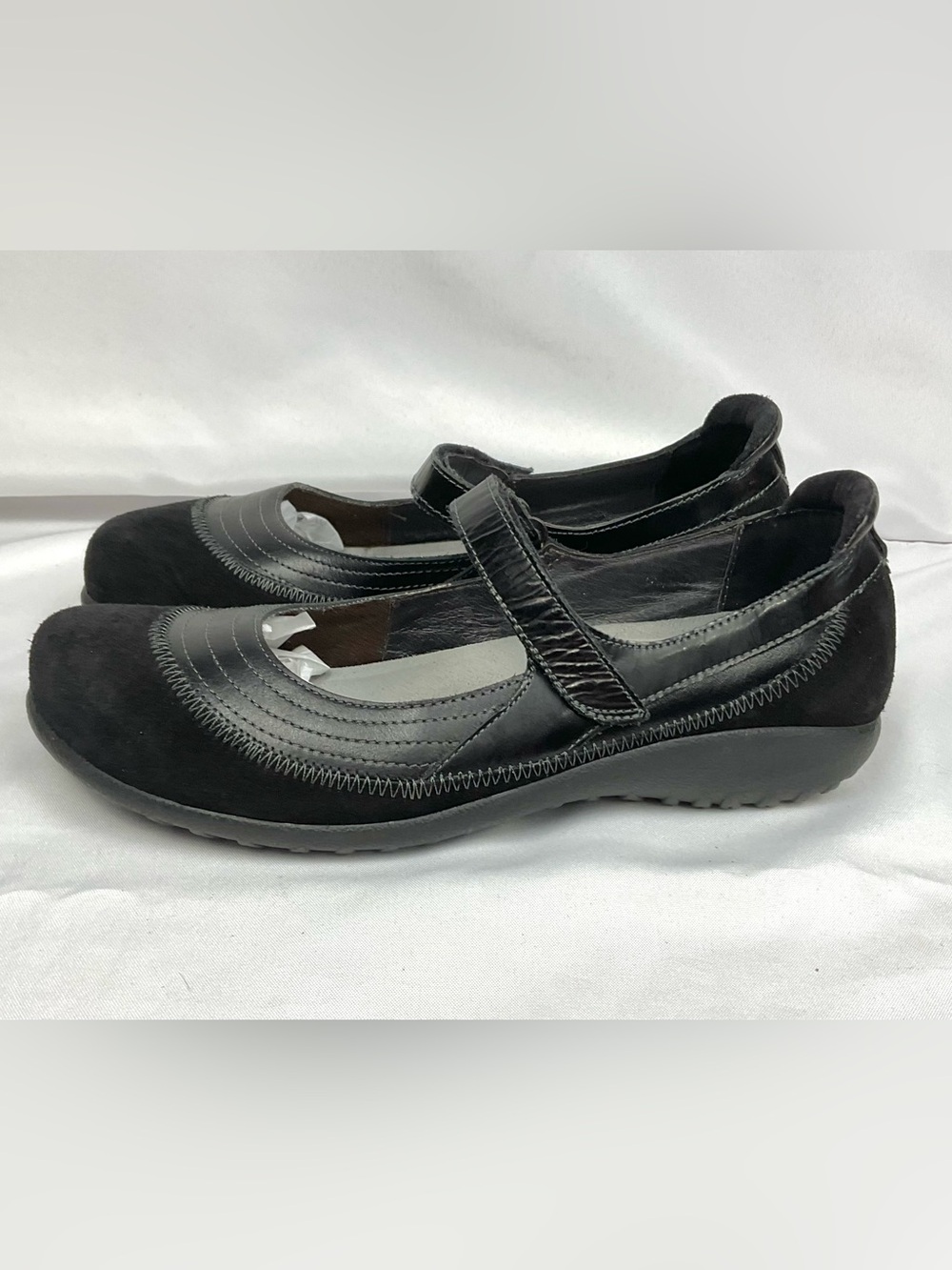 Naot Kirei Mary Jane Flats Black Suede Leather Comfort Shoes Sz 9